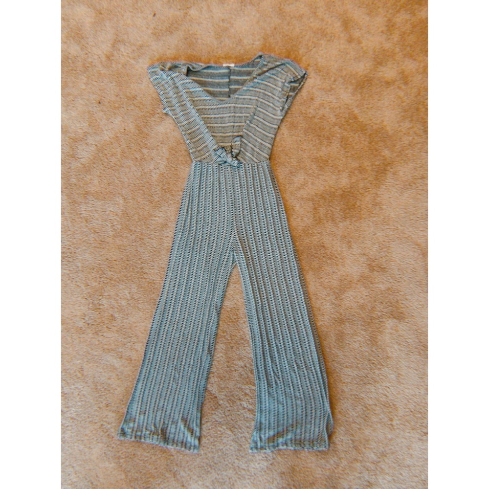 ✨Stretchy Women’s Patterned Jumpsuit✨